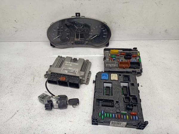 BOITIER COMPLET CITROEN BERLINGO/ PEUGEOT PARTNER 2008-2015 1.6 HDI - Vue 1